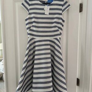 Alice Walk Crewneck Circle Dress - Textured Jacquard